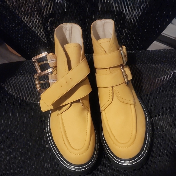 Cecilia New York Honor Buckle Boots Anthropology 36.5 - Picture 3 of 9